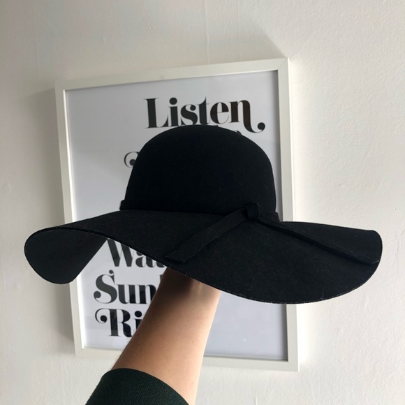 Black wool hat - Picture 4 of 5